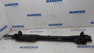 Used Radiator bar Renault Megane IV (RFBB) 1.2 Energy TCE 100 Price € 60,00 Margin scheme offered by Maresia Parts