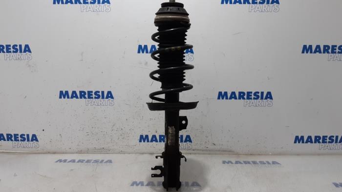 Front shock absorber rod, left from a Fiat Punto Evo (199) 1.4 2012