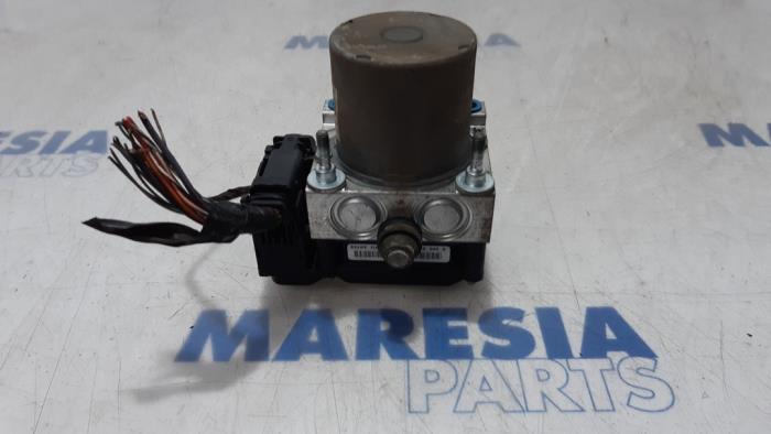 Used ABS pump Fiat Ducato (250) 2.3 D 120 Multijet Price € 222,34 Inclusive VAT offered by Maresia Parts