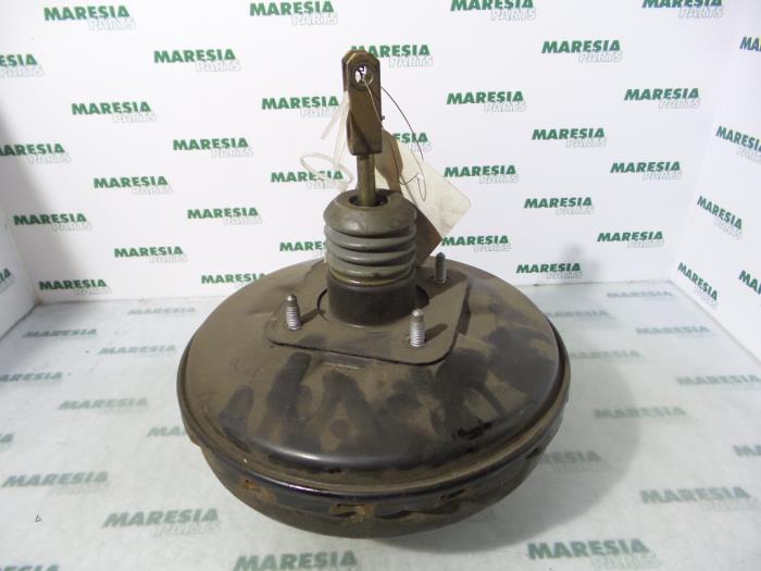 Usagé Servo frein Renault Megane Coupé (DA) 1.6i Prix € 40,00 Règlement à la marge proposé par Maresia Parts