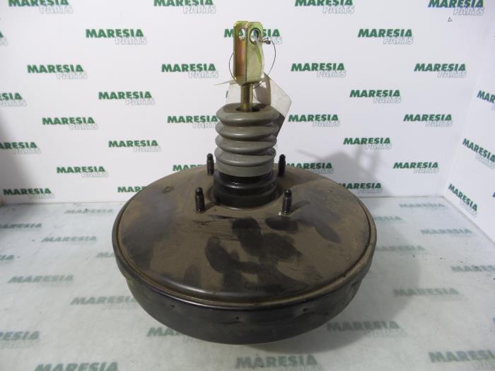 Usagé Servo frein Renault Megane Coupé (DA) 2.0i Prix € 40,00 Règlement à la marge proposé par Maresia Parts
