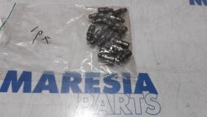 Used Tappet Peugeot 207/207+ (WA/WC/WM) 1.6 16V VTRi Price € 50,00 Margin scheme offered by Maresia Parts