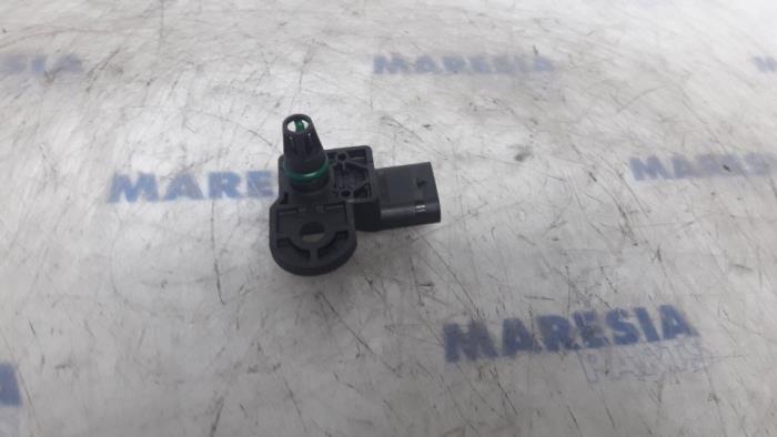 Begagnade MAP-sensor (insugsrör) Peugeot RCZ (4J) 1.6 16V THP Pris € 35,00 Marginaltabell erbjuds av Maresia Parts
