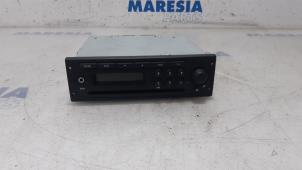 Gebrauchte Radio CD Spieler Renault Twingo II (CN) 1.2 16V Preis € 90,00 Margenregelung angeboten von Maresia Parts
