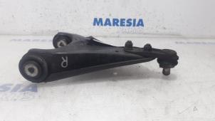 Used Front lower wishbone, right Renault Twingo II (CN) 1.2 16V Price € 25,00 Margin scheme offered by Maresia Parts