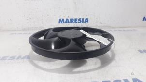 Used Fan motor Renault Twingo II (CN) 1.2 16V Price € 30,00 Margin scheme offered by Maresia Parts
