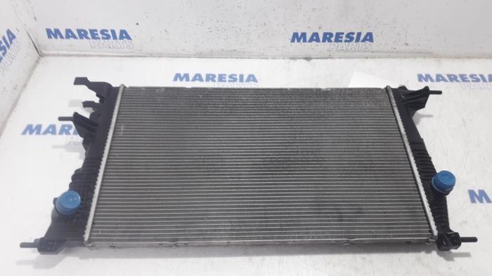 Usagé Radiateur Renault Megane III Berline (BZ) 1.4 16V TCe 130 Prix € 35,00 Règlement à la marge proposé par Maresia Parts