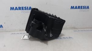 Used Air box Renault Grand Scénic III (JZ) 1.4 16V TCe 130 Price € 22,50 Margin scheme offered by Maresia Parts