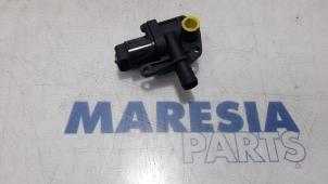 Używane Silnik skokowy Dacia Duster (HS) 1.6 16V Cena € 50,00 Procedura marży oferowane przez Maresia Parts