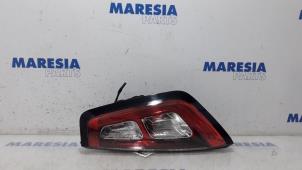 Używane Tylne swiatlo pozycyjne prawe Fiat Punto Evo (199) 1.3 JTD Multijet 85 16V Euro 5 Cena € 40,00 Procedura marży oferowane przez Maresia Parts