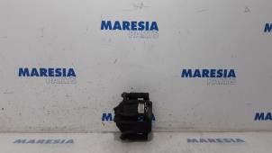 Gebrauchte Bremszange links vorne Citroen C3 (SC) 1.4 Preis € 13,99 Margenregelung angeboten von Maresia Parts