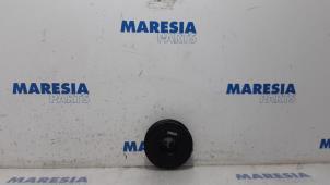 Used Crankshaft pulley Renault Espace (RFCJ) 1.6 Energy dCi 160 EDC Price € 50,00 Margin scheme offered by Maresia Parts