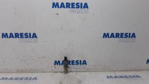 Used Camshaft sensor Peugeot 5008 I (0A/0E) 1.6 THP 16V Price € 29,99 Margin scheme offered by Maresia Parts