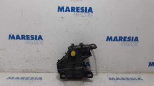 Used Particulate filter tank Peugeot 308 SW (L4/L9/LC/LJ/LR) 1.6 BlueHDi 120 Price € 210,00 Margin scheme offered by Maresia Parts