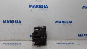 Used Front brake calliper, left Peugeot Expert (G9) 2.0 HDi 140 16V Price € 35,00 Margin scheme offered by Maresia Parts