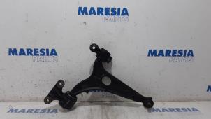 Used Front lower wishbone, right Peugeot Expert (G9) 2.0 HDi 140 16V Price € 30,00 Margin scheme offered by Maresia Parts