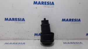 Used Air spring Peugeot Expert (G9) 2.0 HDi 140 16V Price € 157,50 Margin scheme offered by Maresia Parts