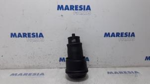 Used Air spring Peugeot Expert (G9) 2.0 HDi 140 16V Price € 105,00 Margin scheme offered by Maresia Parts