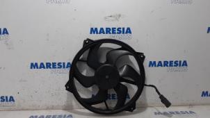 Used Fan motor Peugeot 307 CC (3B) 2.0 16V Price € 35,00 Margin scheme offered by Maresia Parts