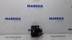 Used Rear brake calliper, left Fiat Scudo (270) 2.0 D Multijet Price € 60,50 Inclusive VAT offered by Maresia Parts