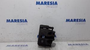 Used Front brake calliper, left Fiat Scudo (270) 2.0 D Multijet Price € 60,50 Inclusive VAT offered by Maresia Parts