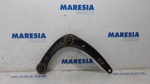 Used Front lower wishbone, right Peugeot 5008 I (0A/0E) 1.6 THP 16V Price € 25,00 Margin scheme offered by Maresia Parts