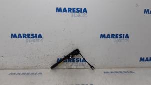 Used Seatbelt tensioner, right Peugeot 5008 I (0A/0E) 1.6 THP 16V Price € 39,00 Margin scheme offered by Maresia Parts