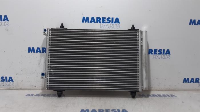 Usagé Condenseur de climatisation Peugeot 5008 I (0A/0E) 1.6 THP 16V Prix € 35,00 Règlement à la marge proposé par Maresia Parts