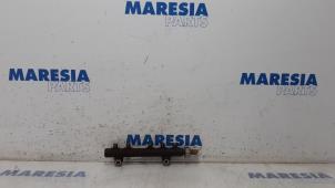 Used Fuel injector nozzle Citroen Jumpy 1.6 Blue HDi 95 Price € 42,35 Inclusive VAT offered by Maresia Parts