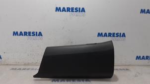 Usagé Boîte à gants Citroen Jumpy 1.6 Blue HDi 95 Prix € 48,40 Prix TTC proposé par Maresia Parts