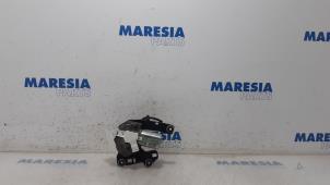 Używane Silnik wycieraczki tylnej Citroen Jumpy 1.6 Blue HDi 95 Cena € 60,50 Z VAT oferowane przez Maresia Parts
