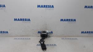 Used Rear seatbelt, left Peugeot 207 CC (WB) 1.6 HDiF 16V Price € 65,00 Margin scheme offered by Maresia Parts