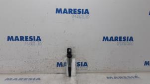 Used Pen ignition coil Peugeot 508 SW (8E/8U) 1.6 THP 16V Price € 15,00 Margin scheme offered by Maresia Parts