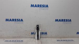 Used Pen ignition coil Peugeot 508 SW (8E/8U) 1.6 THP 16V Price € 15,00 Margin scheme offered by Maresia Parts