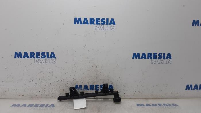 Usagé Système d'injection Renault Megane III Berline (BZ) 1.4 16V TCe 130 Prix € 50,00 Règlement à la marge proposé par Maresia Parts