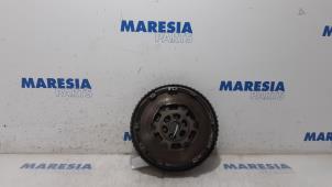 Used Flywheel Renault Megane III Berline (BZ) 1.4 16V TCe 130 Price € 157,50 Margin scheme offered by Maresia Parts