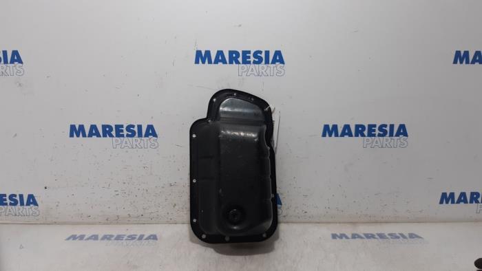 Usagé Couvercle carter Citroen C3 (SC) 1.4 Prix € 35,00 Règlement à la marge proposé par Maresia Parts