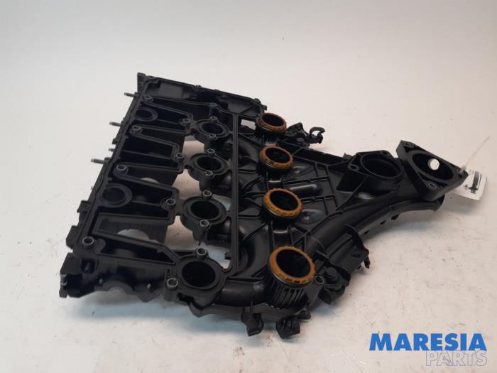 Intake manifold from a Citroën DS5 (KD/KF) 2.0 HDiF 160 16V 2012