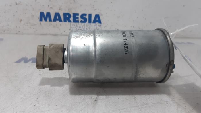 Usagé Filtre carburant Fiat Ducato (250) 2.3 D 130 Multijet Prix € 90,75 Prix TTC proposé par Maresia Parts