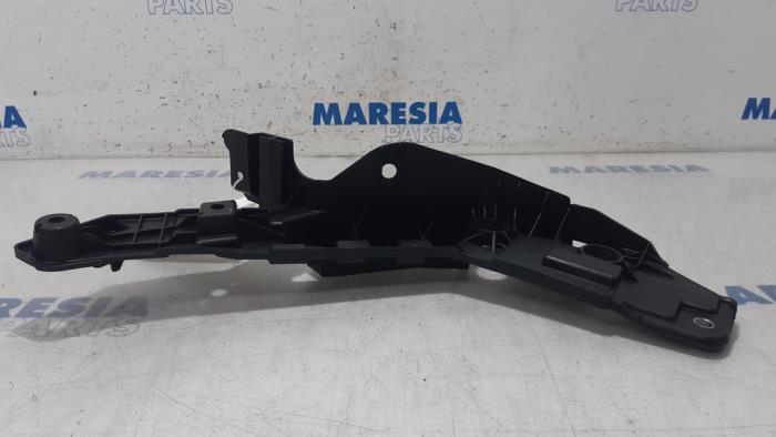 Begagnade Front Fiat Ducato (250) 2.3 D 130 Multijet Pris € 36,30 Inklusive moms erbjuds av Maresia Parts