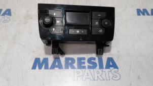 Usados Panel de control de calefacción Fiat Ducato (250) 2.3 D 130 Multijet Precio € 158,81 IVA incluido ofrecido por Maresia Parts