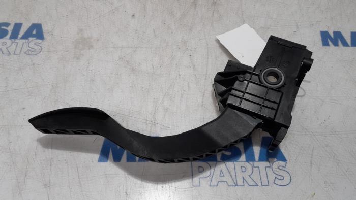 Gaspedalposition Sensor van een Fiat Ducato (250) 2.3 D 130 Multijet 2015