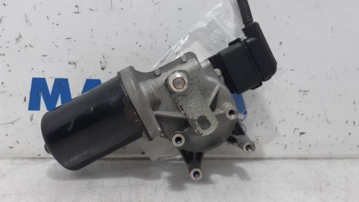 Front wiper motor from a Fiat Ducato (250) 2.3 D 130 Multijet 2015