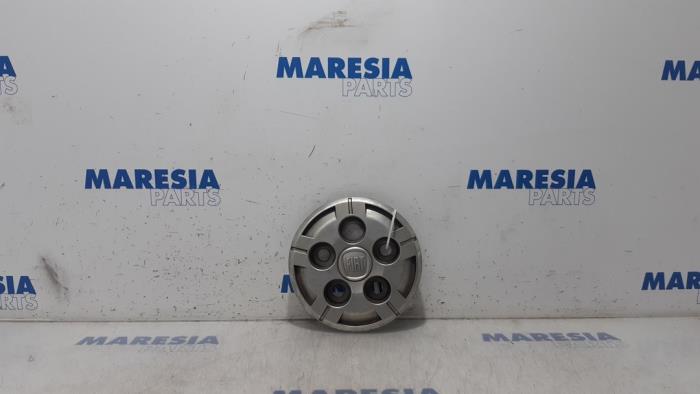 Wheel cover (spare) from a Fiat Ducato (250) 2.3 D 130 Multijet 2015