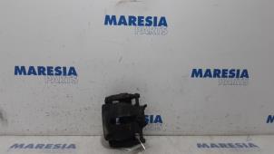 Used Front brake calliper, right Renault Kangoo Express (FW) 1.5 dCi 90 FAP Price € 60,50 Inclusive VAT offered by Maresia Parts