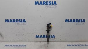 Usagé Injecteur (diesel) Fiat Scudo (270) 2.0 D Multijet Prix € 127,05 Prix TTC proposé par Maresia Parts