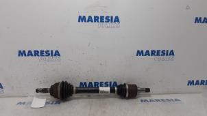 Used Front drive shaft, left Peugeot 208 I (CA/CC/CK/CL) 1.6 Blue HDi 100 Price € 35,00 Margin scheme offered by Maresia Parts