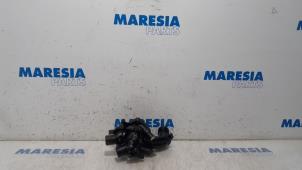 Used Thermostat housing Peugeot 5008 I (0A/0E) 1.6 THP 16V Price € 45,00 Margin scheme offered by Maresia Parts