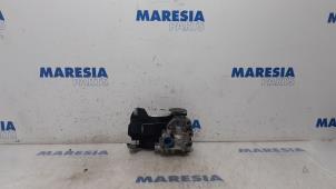 Gebrauchte Ölpumpe Renault Master IV (FV) 2.3 dCi 125 16V RWD Preis € 158,81 Mit Mehrwertsteuer angeboten von Maresia Parts