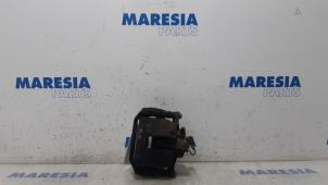 Used Rear brake calliper, right Peugeot Boxer (U9) 2.2 HDi 110 Euro 5 Price € 54,45 Inclusive VAT offered by Maresia Parts